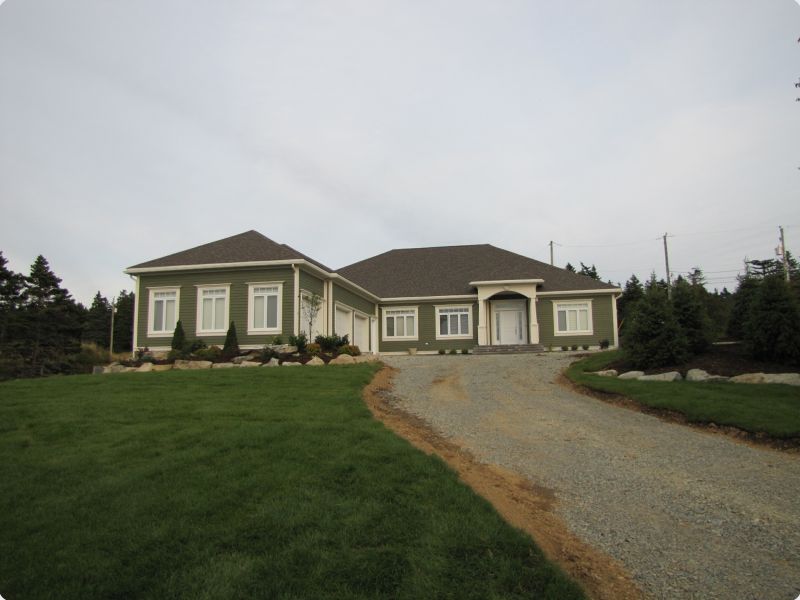 Hooper_Exterior_Front280060080rd233232239 Butler's Home